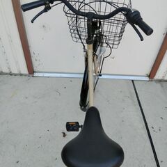 自転車　27インチ　オートライト　後ろタイヤ新品交換済　近隣有料配達可能の画像