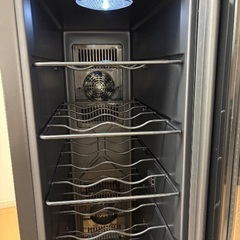【美品】ARION  ワインセラー 18本収納 ペルチェ冷却方式 AR-18Wの画像