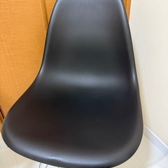 イス カバー付きの画像