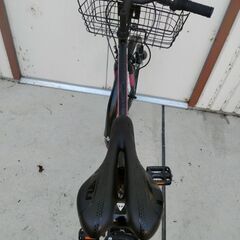 自転車　700✕32C　フレームサイズ約52センチ　後ろタイヤ新品交換済　サドル新品　近隣有料配達可能の画像