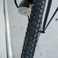 自転車　700✕32C　フレームサイズ約52センチ　後ろタイヤ新品交換済　サドル新品　近隣有料配達可能の画像