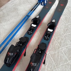 スキー板140cmとストックの画像