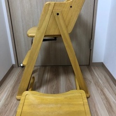 ハイチェア　お食事用イスの画像