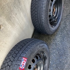 スタッドレスタイヤの画像