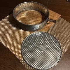 フラワー模様 ケーキ型 直径約25cm 枠金具付き　2ヶの画像