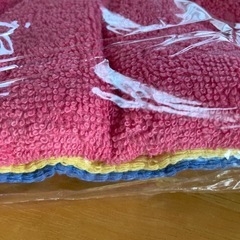 フェイスタオル3枚　ピンク、ブルー、イエローの画像