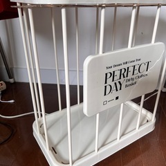 S❶新品未使用ランドリーキャリーバスケットの画像