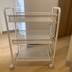 3段ワゴンの画像