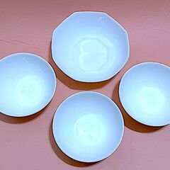 【一人暮らし・新生活】白 小鉢 4個セット / Yamazaki / 食器 ボウル / 強化ガラス / 軽量ボウル / サラダボウル / 取り皿 / キッチン用品の画像