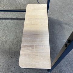 パソコンデスクの画像