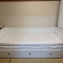 IKEA製ベッドHEMNES（ホワイト）の画像