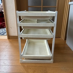 収納棚、収納ラックの画像