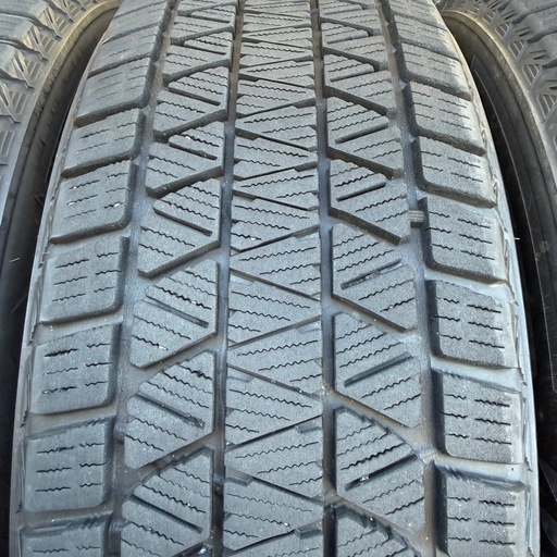 225/60R18ブリヂストンDM-V3スタッドレスRAV4 ハリアー　アルファード