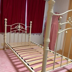 姫系ベッドの画像