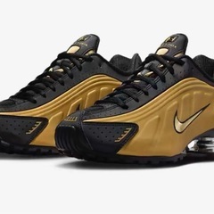 ナイキ ショックス R4 ゴールド ブラック 29cm 新品の画像