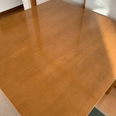 ダイニングテーブル　テーブル　オークル　食卓の画像