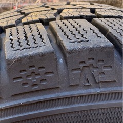 ホンダ　ヴェゼル用　スタッドレスタイヤの画像