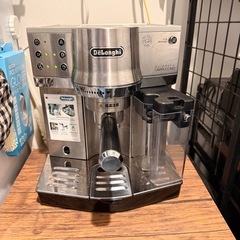 デロンギ(DeLonghi) コーヒーメーカーの画像