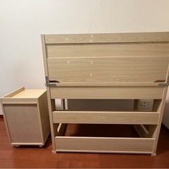 学習机　木目調　袖机ありの画像