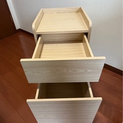 学習机　木目調　袖机ありの画像