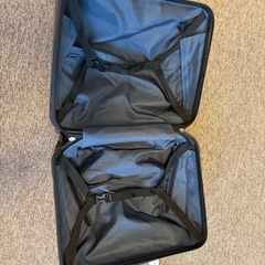 キャリーケースの画像