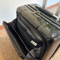 キャリーケースの画像