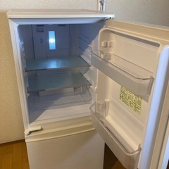 SHARP 冷蔵庫（2019年製）の画像