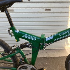 折り畳み自転車の画像