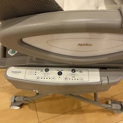 アップリカ ユラリズムオート　ハイローチェア　電動の画像