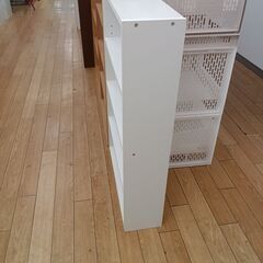 ★リユースのサカイつくば店★TK7406  収納棚 ホワイト H90×D17×W60 クリーニング済みの画像