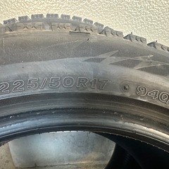 【美品】225/50R17 ブリジストン VRX2 スタッドレスタイヤ　4本の画像