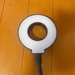 ビューティーフィリングライト LED ライト 自撮りライト Blackの画像