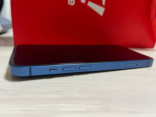 【取引決定】iPhone13 ブルー　iFaceつき