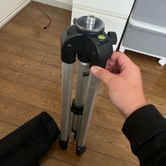 レーザー水平器の足、距離測る物　の画像