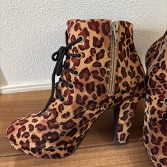 ヒョウ柄　ショートブーツ
の画像