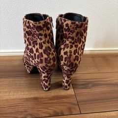 ヒョウ柄　ショートブーツ
の画像