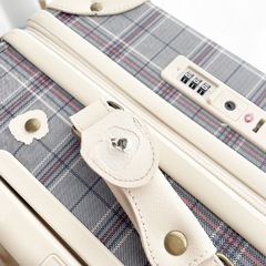 訳あり キャリーケース チェック柄 M【12/5までの出品】の画像