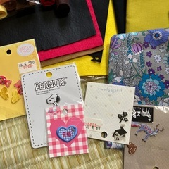 フェルト生地、リネン、プリント生地
の画像