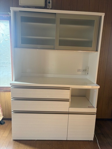 【急募本日最終日】ニトリ食器棚