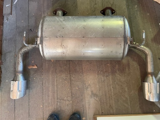 スカイラインv37純正リアマフラー200gt