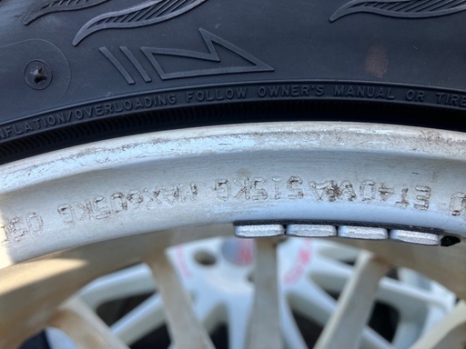 OZレーシング17インチ4本タイヤPCD1004穴