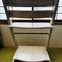 ストッケ　トリップトラップ　子ども用チェアの画像