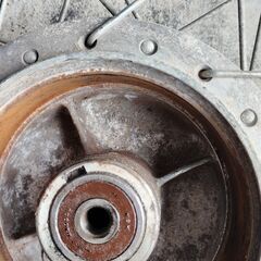 ホンダカブ50 フロントホイールの画像