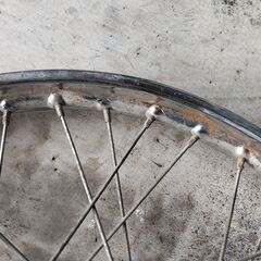 ホンダカブ50 フロントホイールの画像