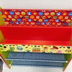 トイ・ストーリー　収納棚　絵本棚の画像