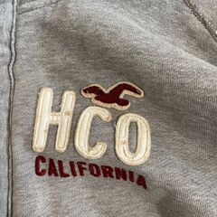 古着　HOLLISTER ホリスター　サイズM　厚手のパーカー　正規品の画像