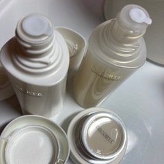 コスメデコルテコフレの画像