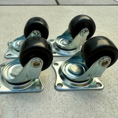 【新品・未使用】ミニキャスター4個の画像