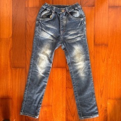 キッズ　デニム　ジーンズ　130サイズの画像