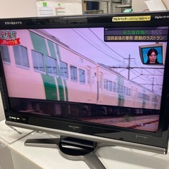 O 2511-577 SHARP液晶テレビ　2009年製　LC-32DS3 通電確認済み　キズ汚れ有りの画像